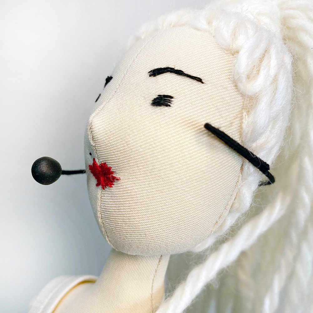 Bambola di stoffa realizzata a mano: Madonna