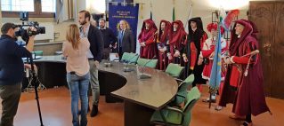 Corteo della Repubblica fiorentina: i nuovi abiti donati dal Rotary Club Lorenzo il Magnifico