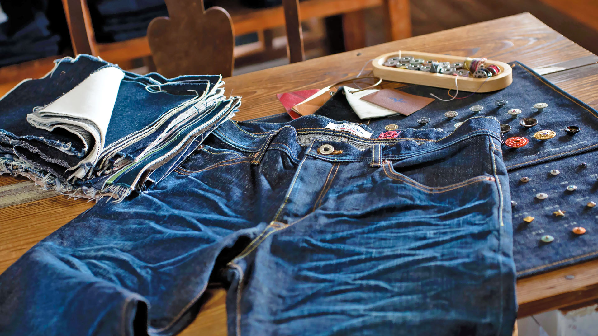 Jeans personalizzati online: la rivoluzione sostenibile!