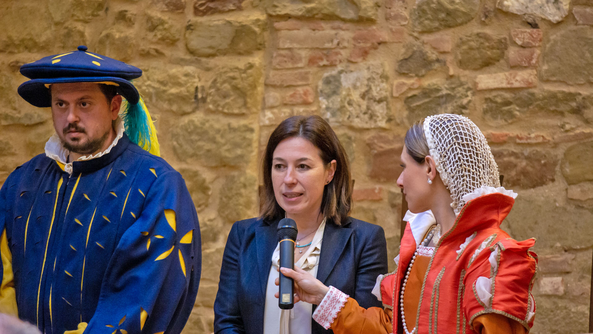 Scannagallo: presentazione nuovi abiti storici
