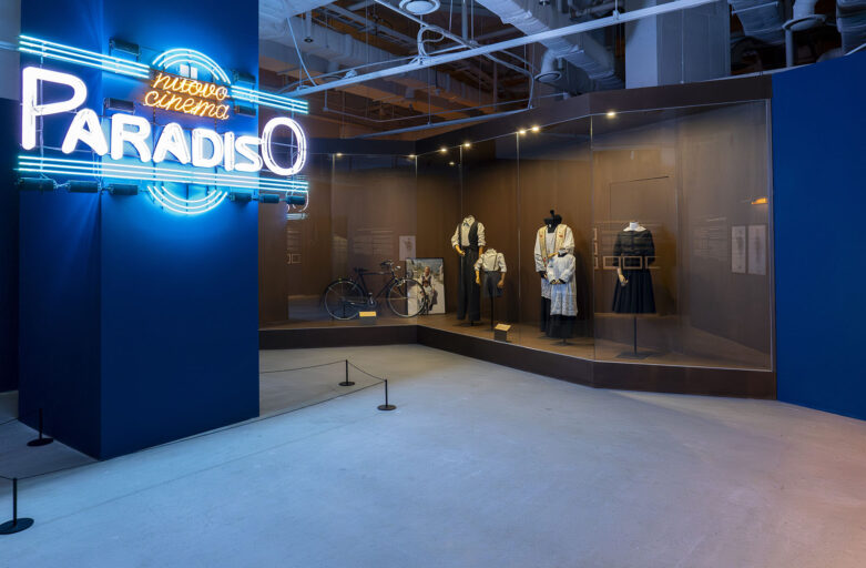 Gli abiti del film Nuovo Cinema Paradiso a Seul