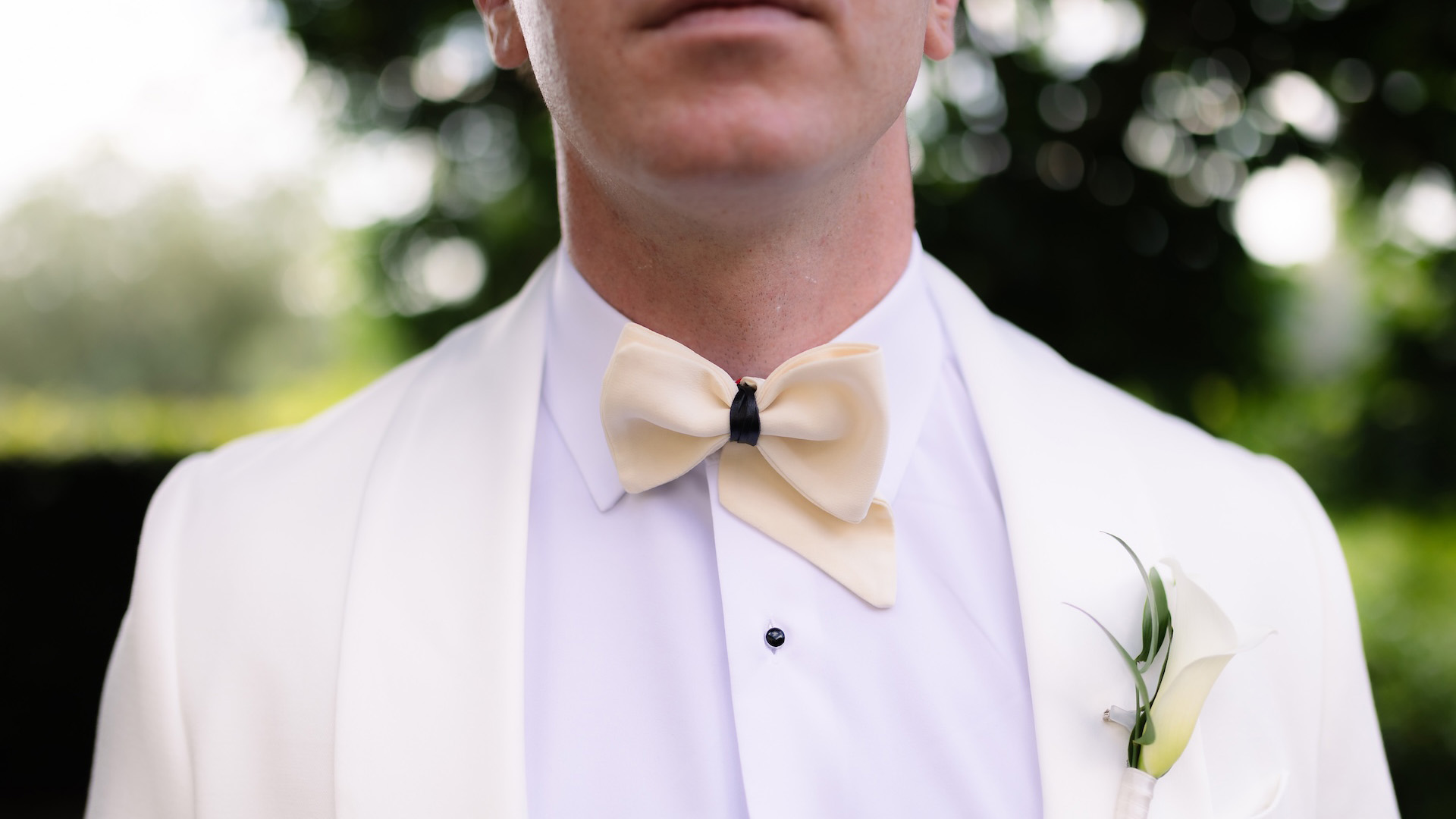 Accessori originali per abiti da cerimonia