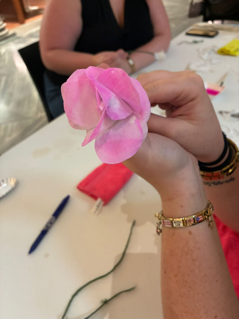 Workshop di Upcycling a Firenze: da un lenzuolo nasce un fiore